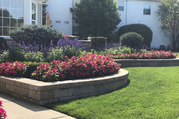 floral beds by frate landscaping
